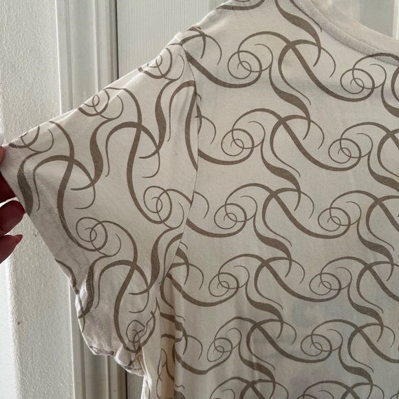 Disney Pirates of the Caribbean T-shirt (women's) - Picture 6 of 8